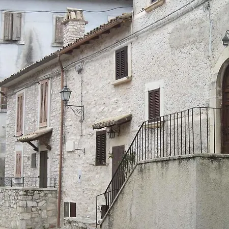 Alloggio Agrestini * Poggiodomo